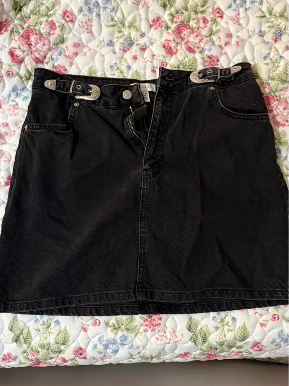 Topshop Black Denim Mini Skirt with Silver Buckle Size 8